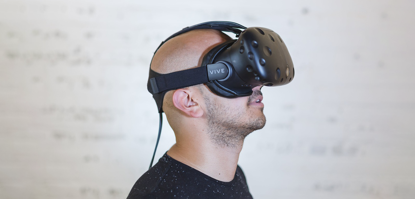 VR